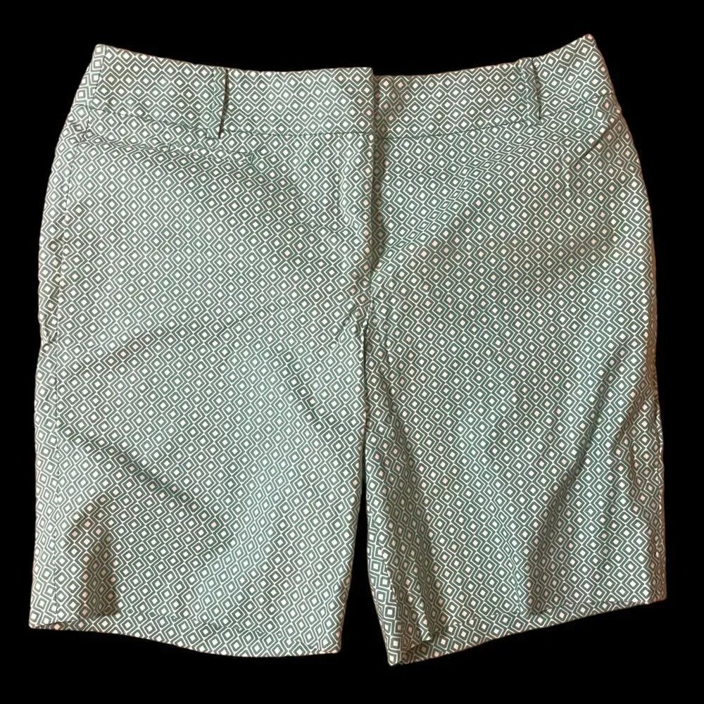LOFT Diamond Turquoise Print Bermuda Shorts Size 12